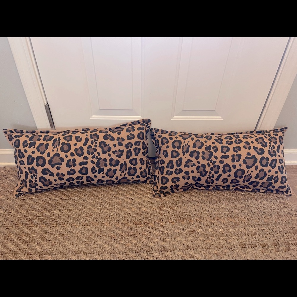 PRICE ✂️ NWOT Threshold Leopard Print Pillows